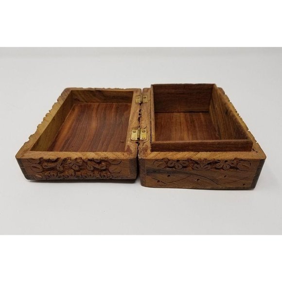 Triquetra Carved Wood Box 4x6" - Picture 7 of 7